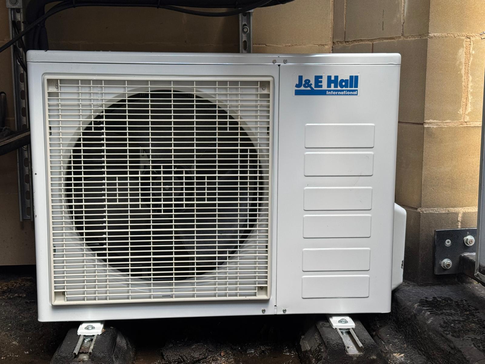 Replacement Cellar Cooling - Manchester Bar